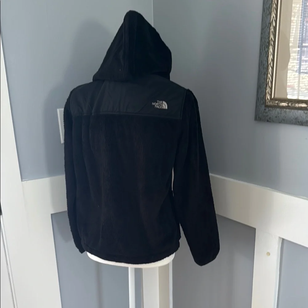 The North Face Black Hooded Jacket - Picture 2 of 6